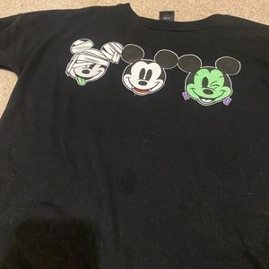 Disney Mickey Mouse Halloween Monsters size small sweatshirt